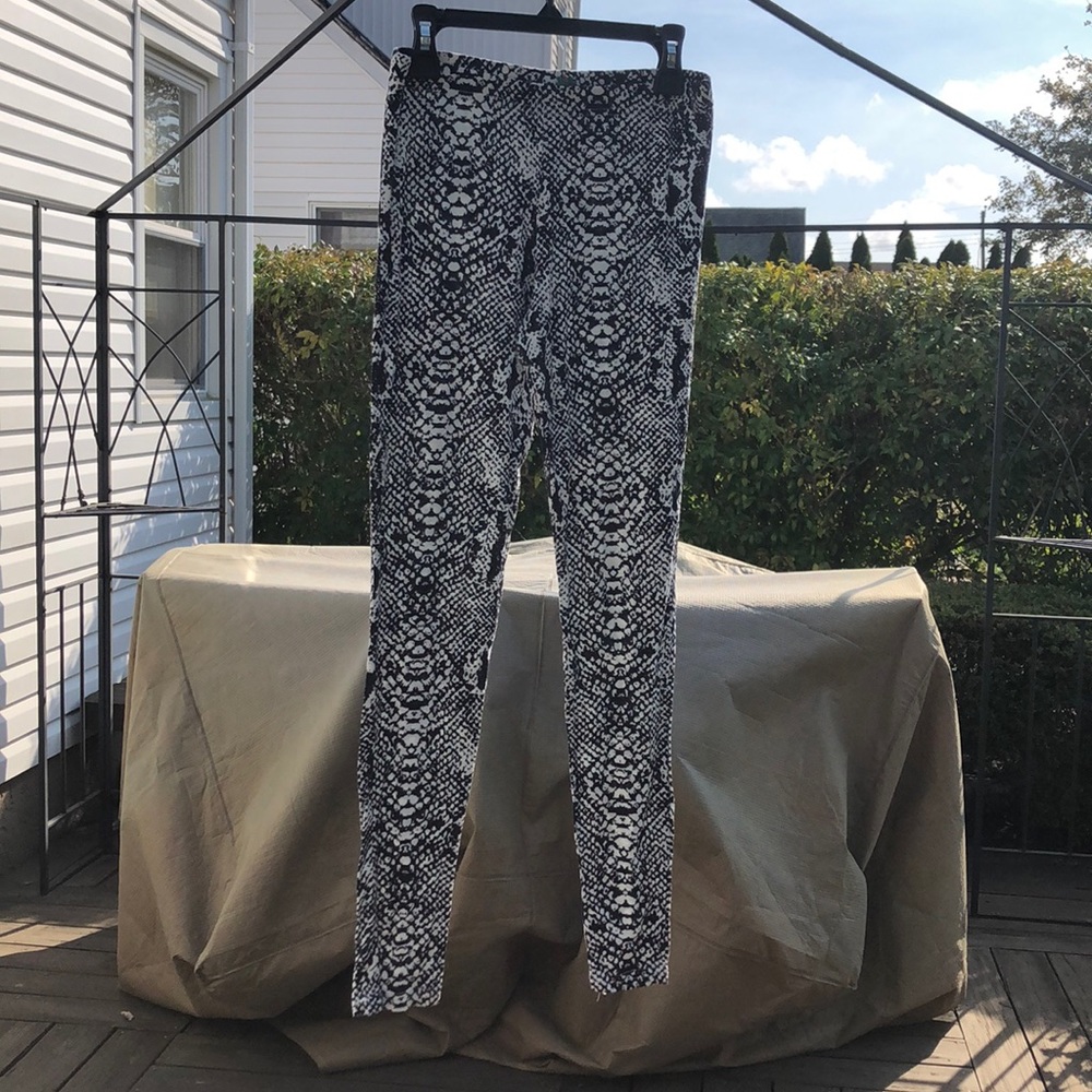 Girls leggings